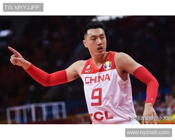 周琦在广西机场意外遇见北京队翟晓川调侃其再次归队的幽默瞬间